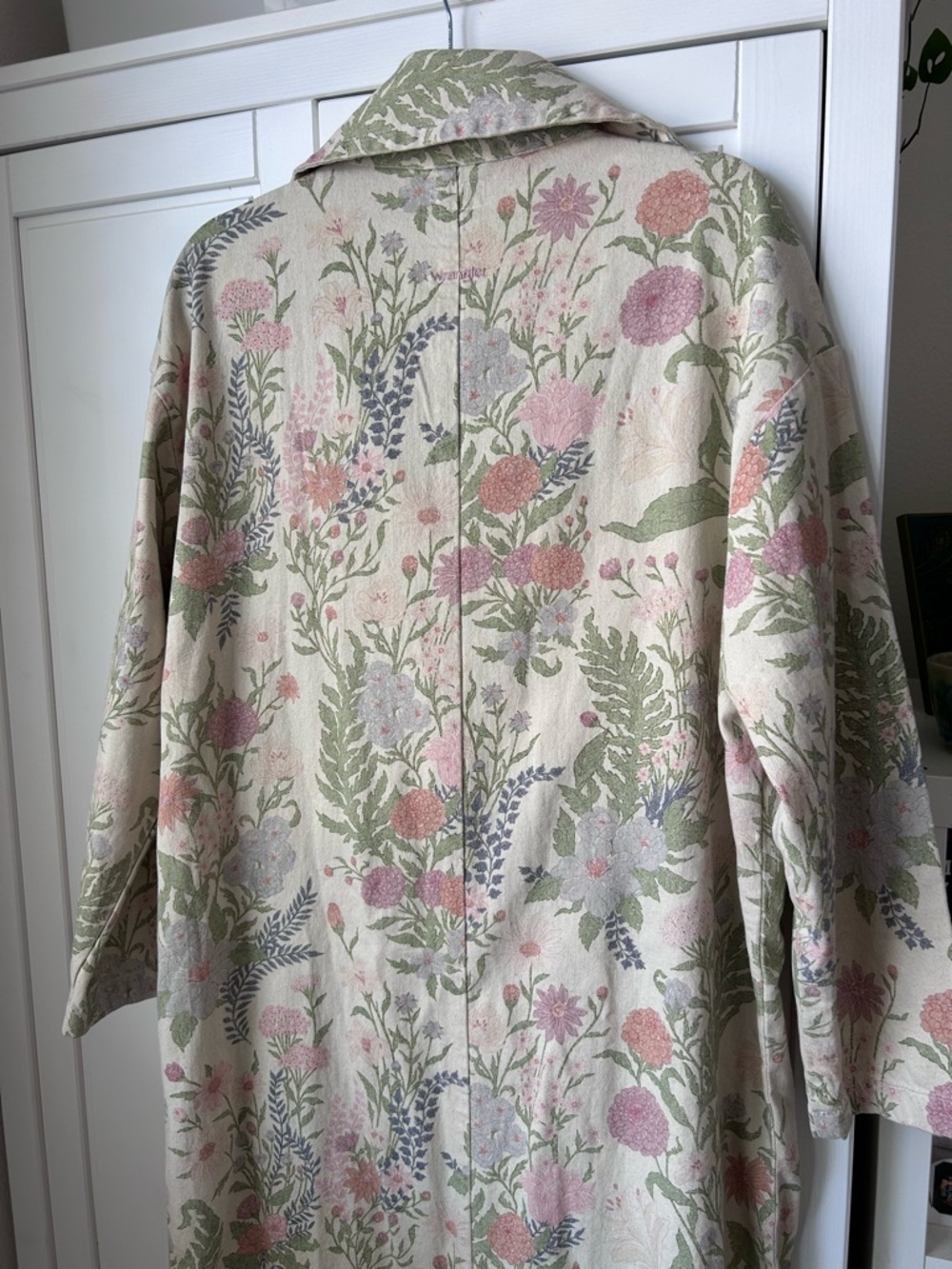 Wrangler X Free People Cream Floral Button-Up Jacket with Pink and Green Print - Picture 14 of 14
